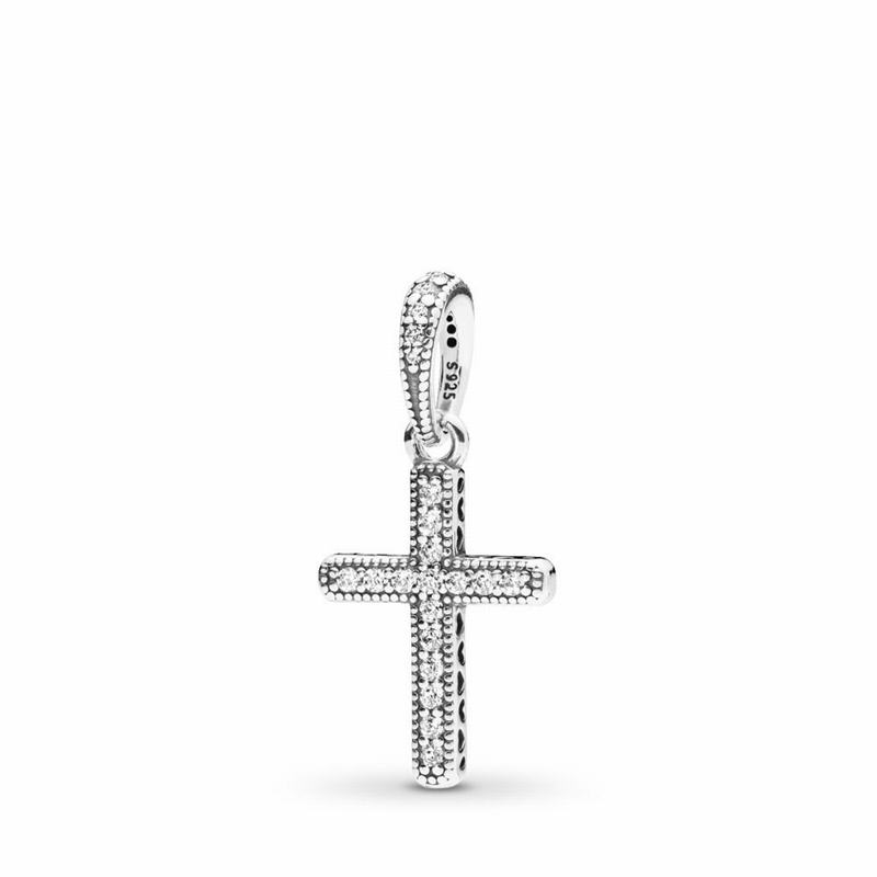 Pandora Australia Classic Cross Pendant - Sterling Silver | DKCGWA543